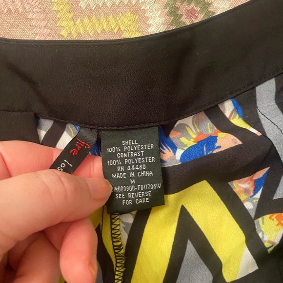 Fire Los Angeles Shorts - Picture 3 of 5